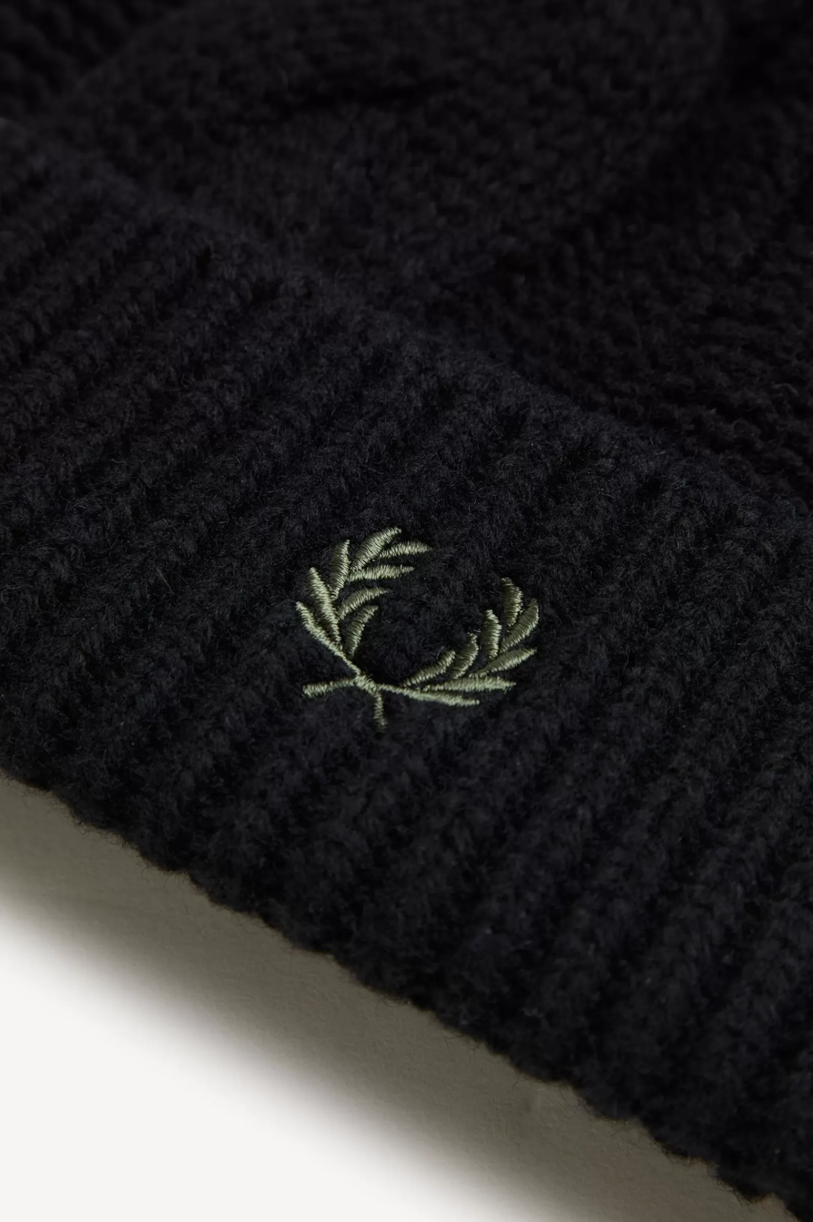 MULHER Fred Perry Gorro Em Lã De Cordeiro Entrançada