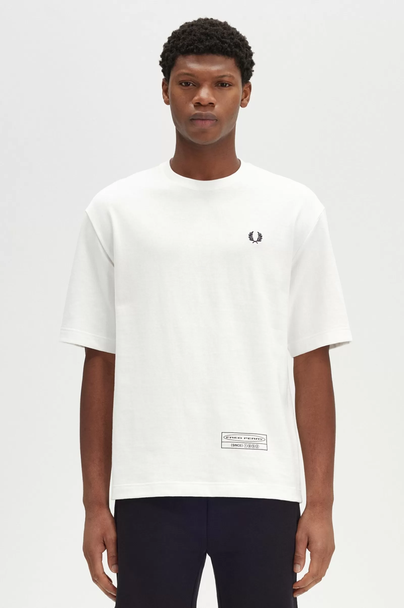 MULHER Fred Perry T-shirt Gráfica Com Multidão